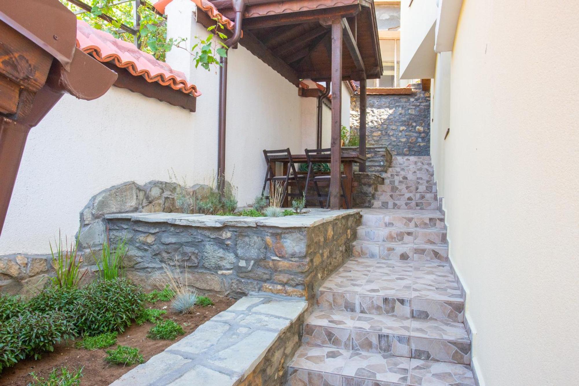 Къща За Гости Angelovi Veliko Tărnovo Exterior foto