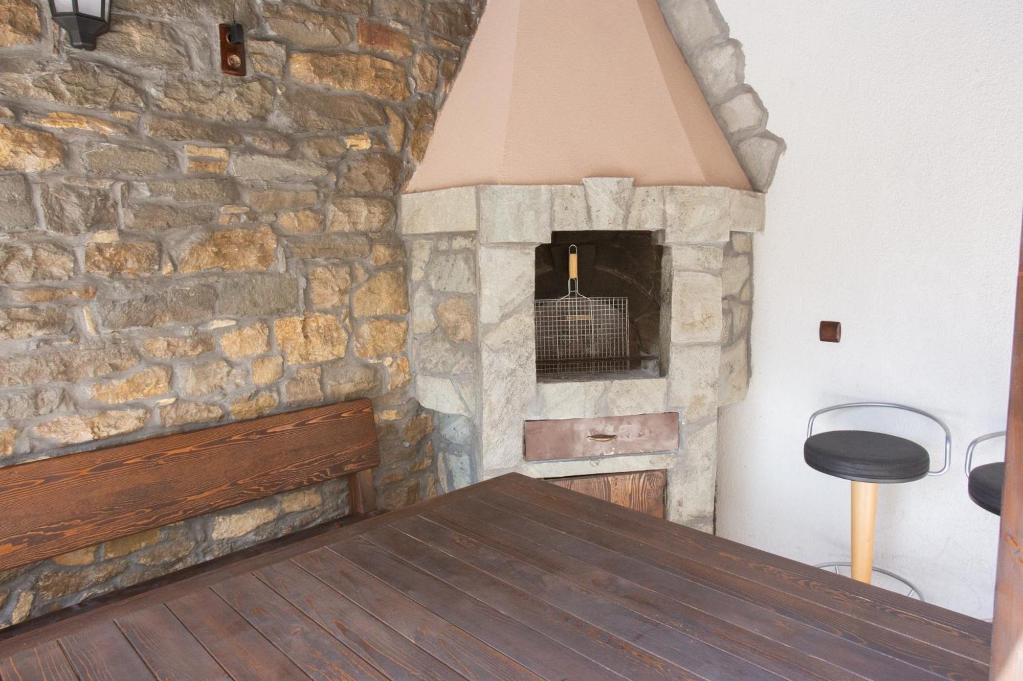 Къща За Гости Angelovi Veliko Tărnovo Exterior foto