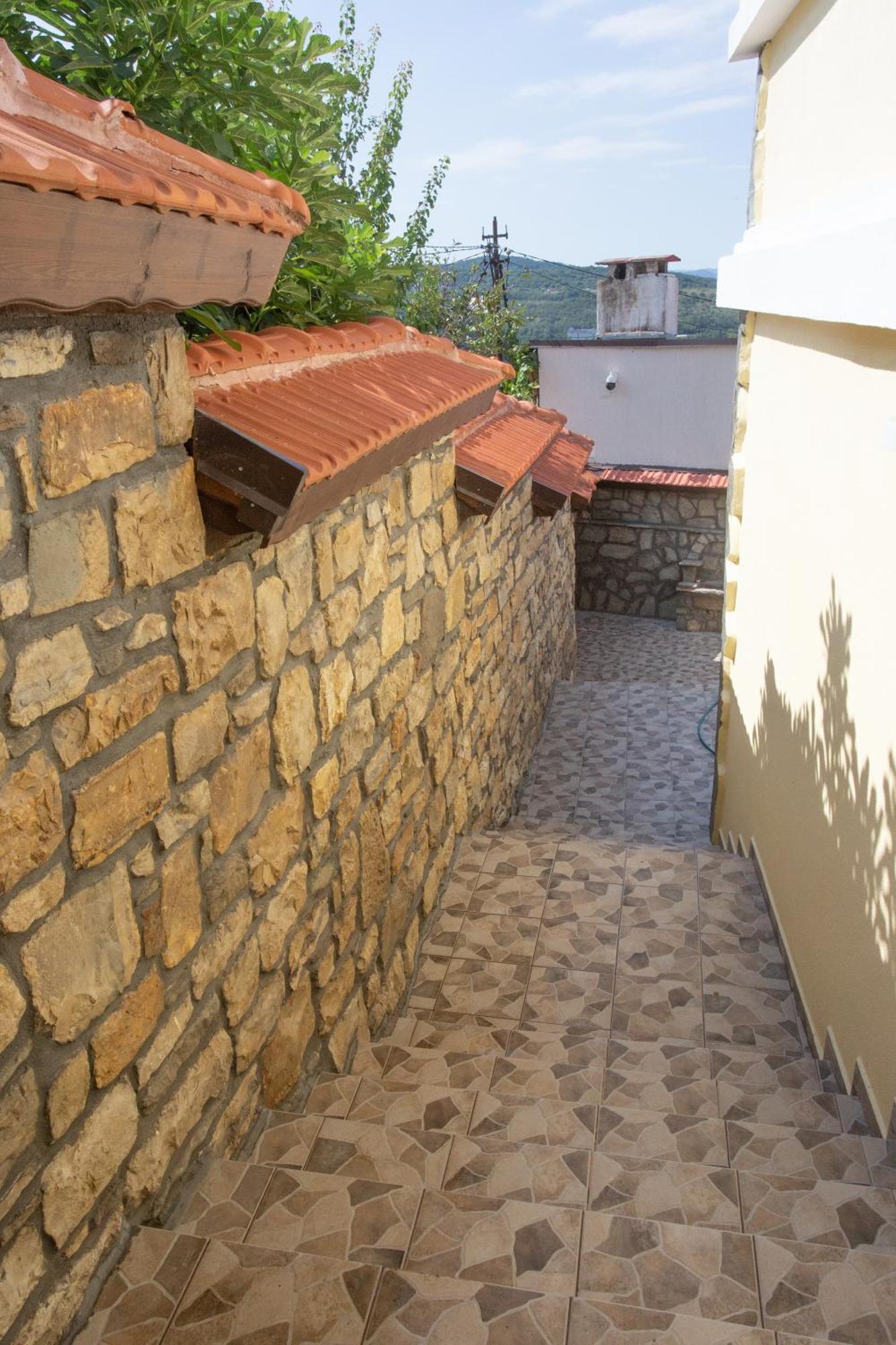 Къща За Гости Angelovi Veliko Tărnovo Exterior foto
